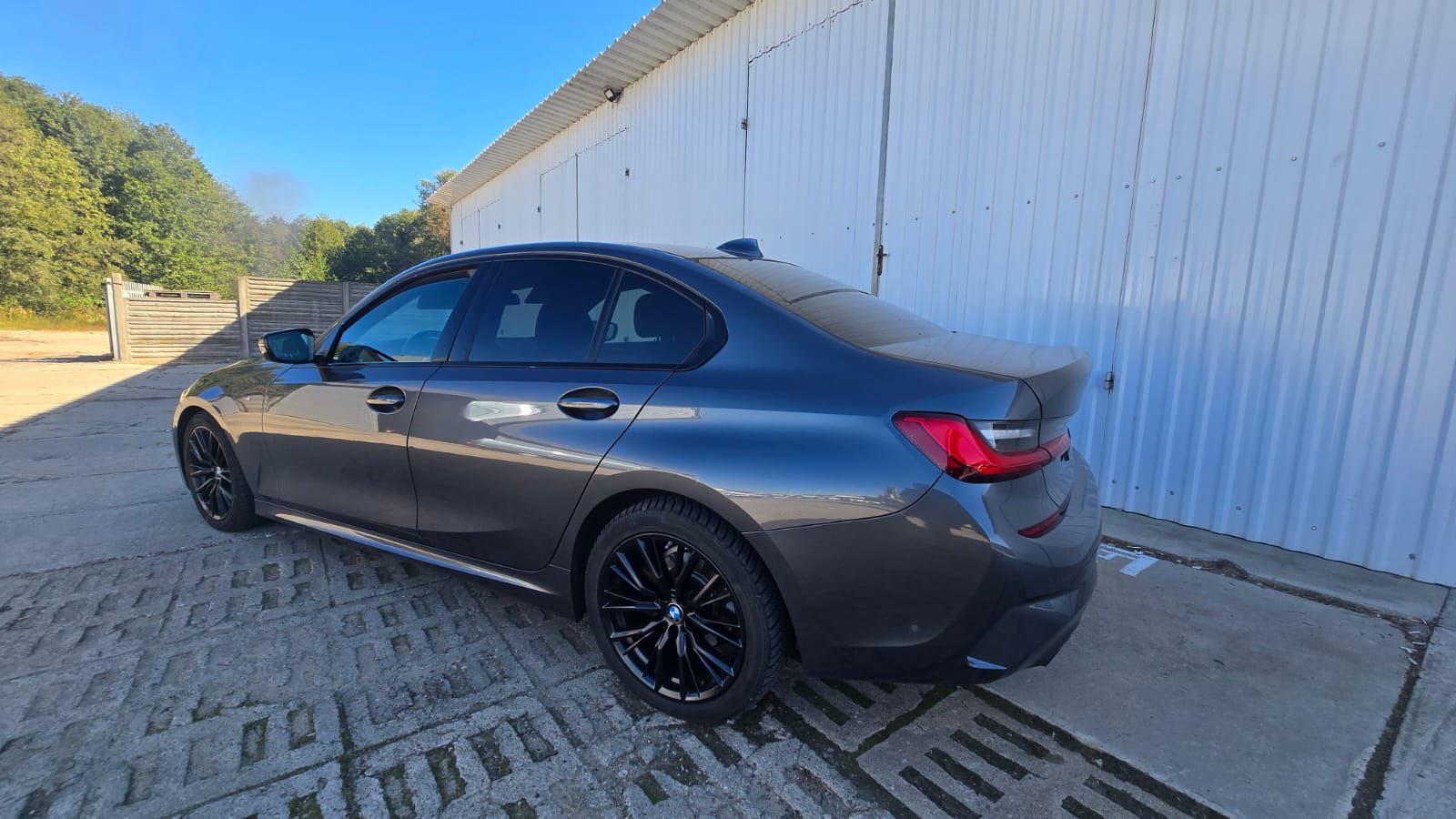 BMW 320d xDrive 2020 – Trakcja i ekonomia w klasie premium