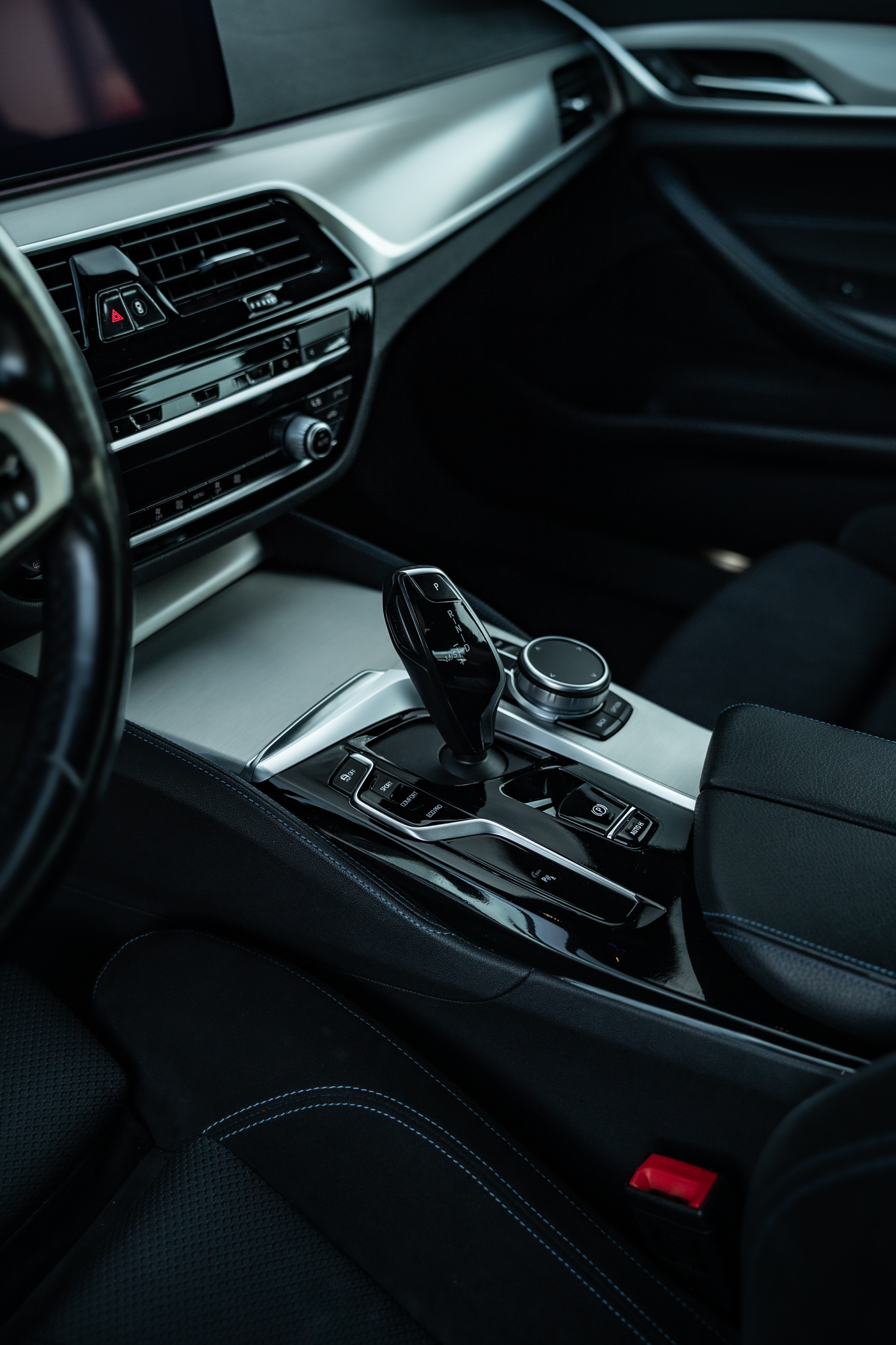 BMW 520d G30 • 190 KM • Automat • 2021 • Biały Metallic