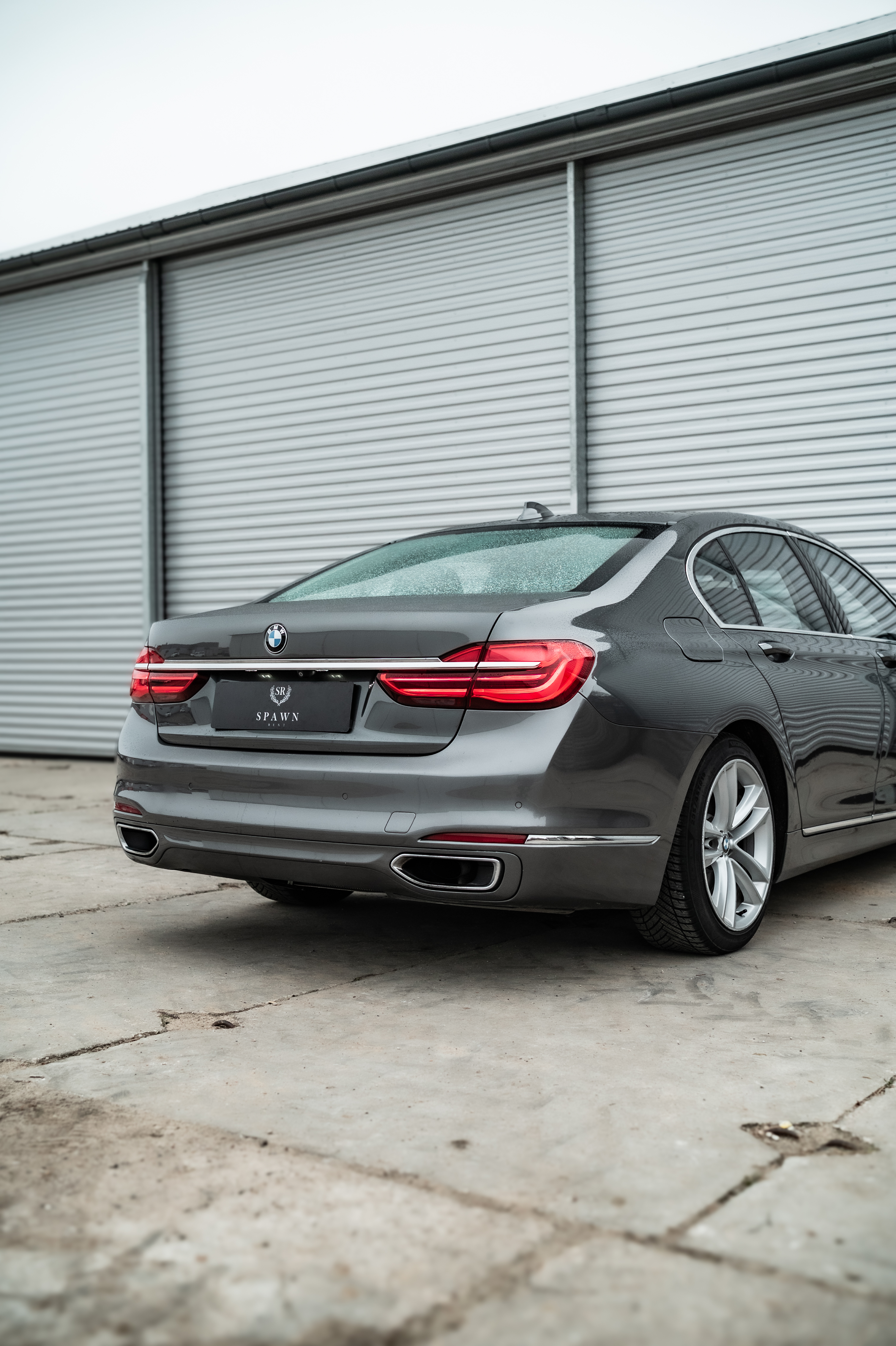 BMW 730d xDrive 2015 – Limuzyna, która płynie po drodze