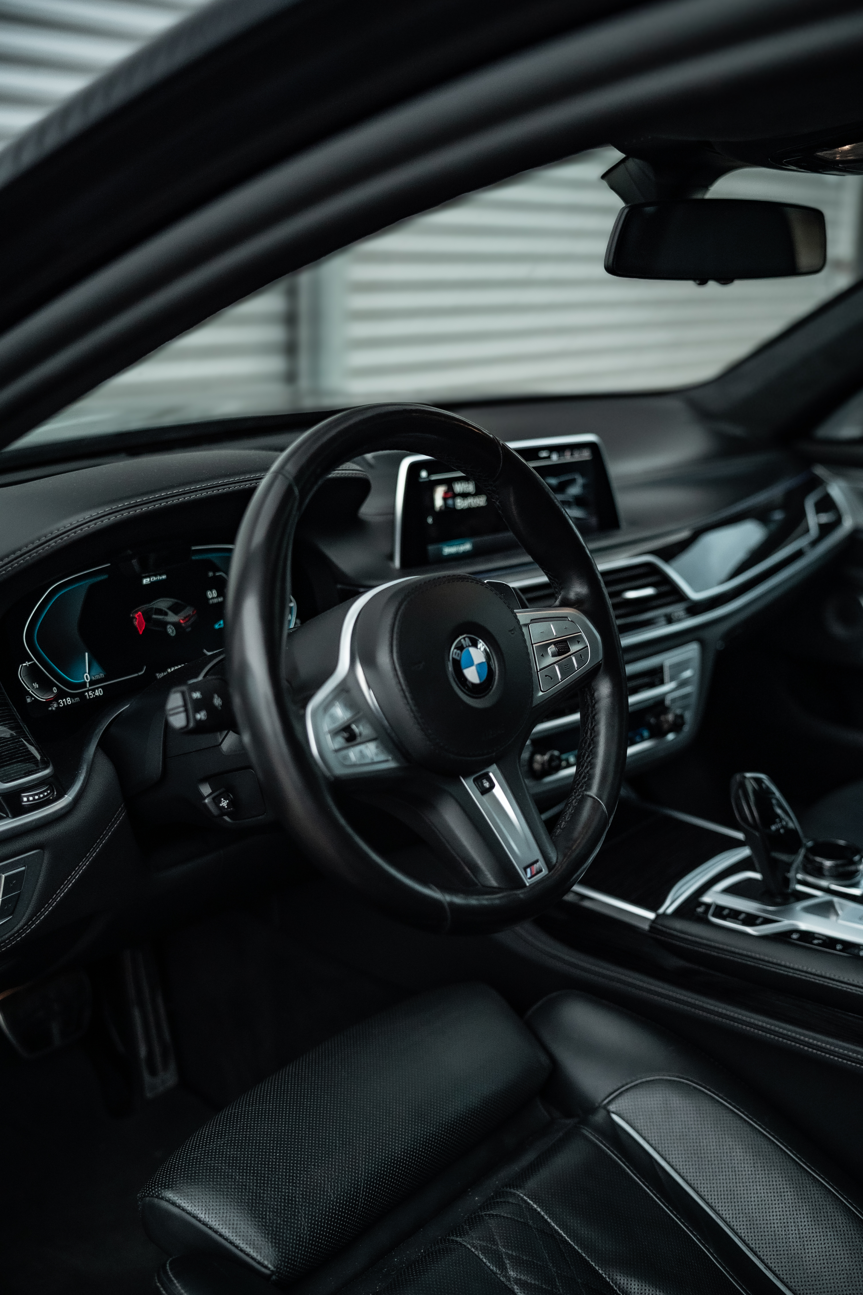BMW 745e xDrive 2020 – Hybrydowa limuzyna klasy 7