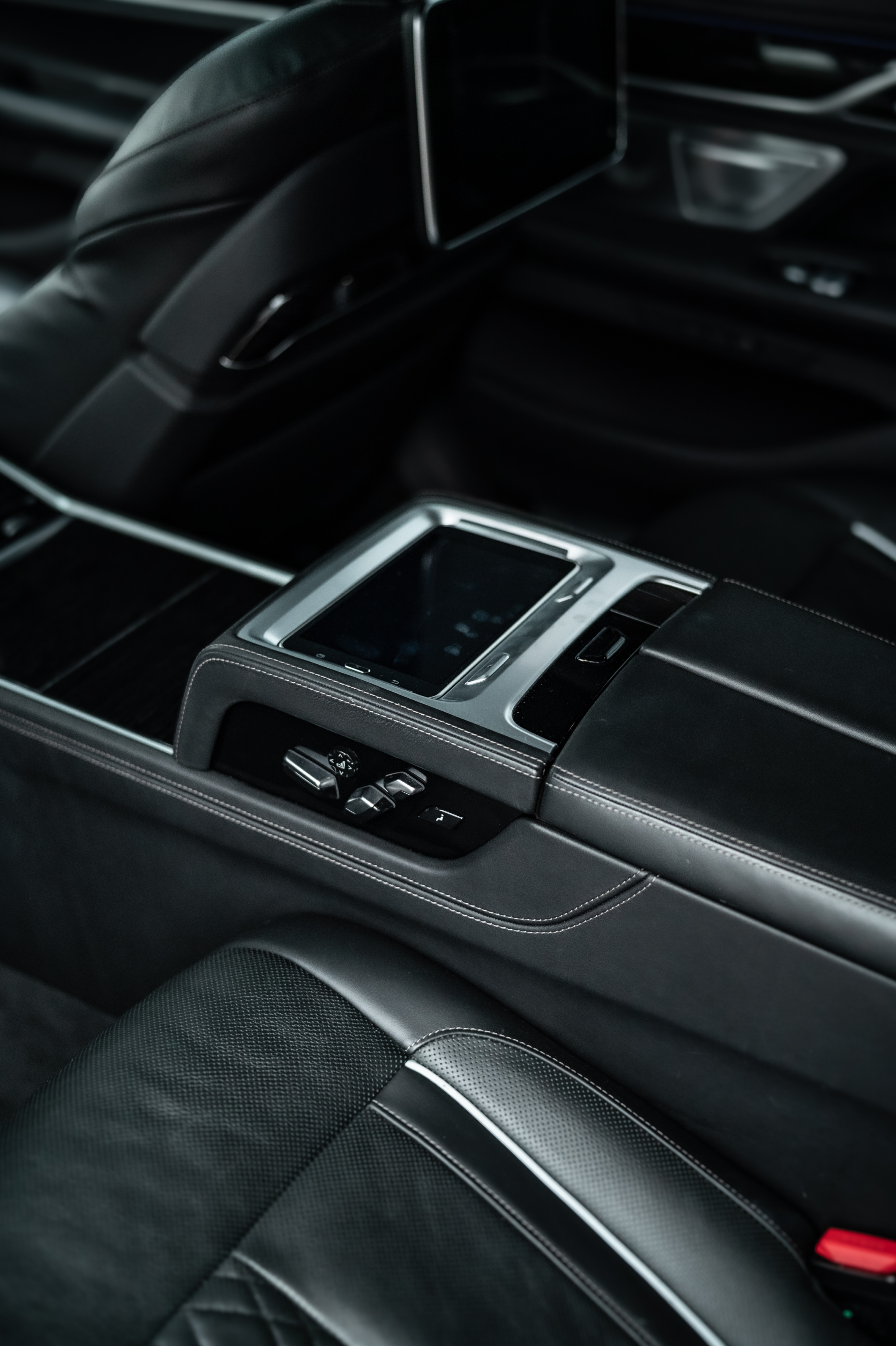 BMW 745e xDrive 2020 – Hybrydowa limuzyna klasy 7