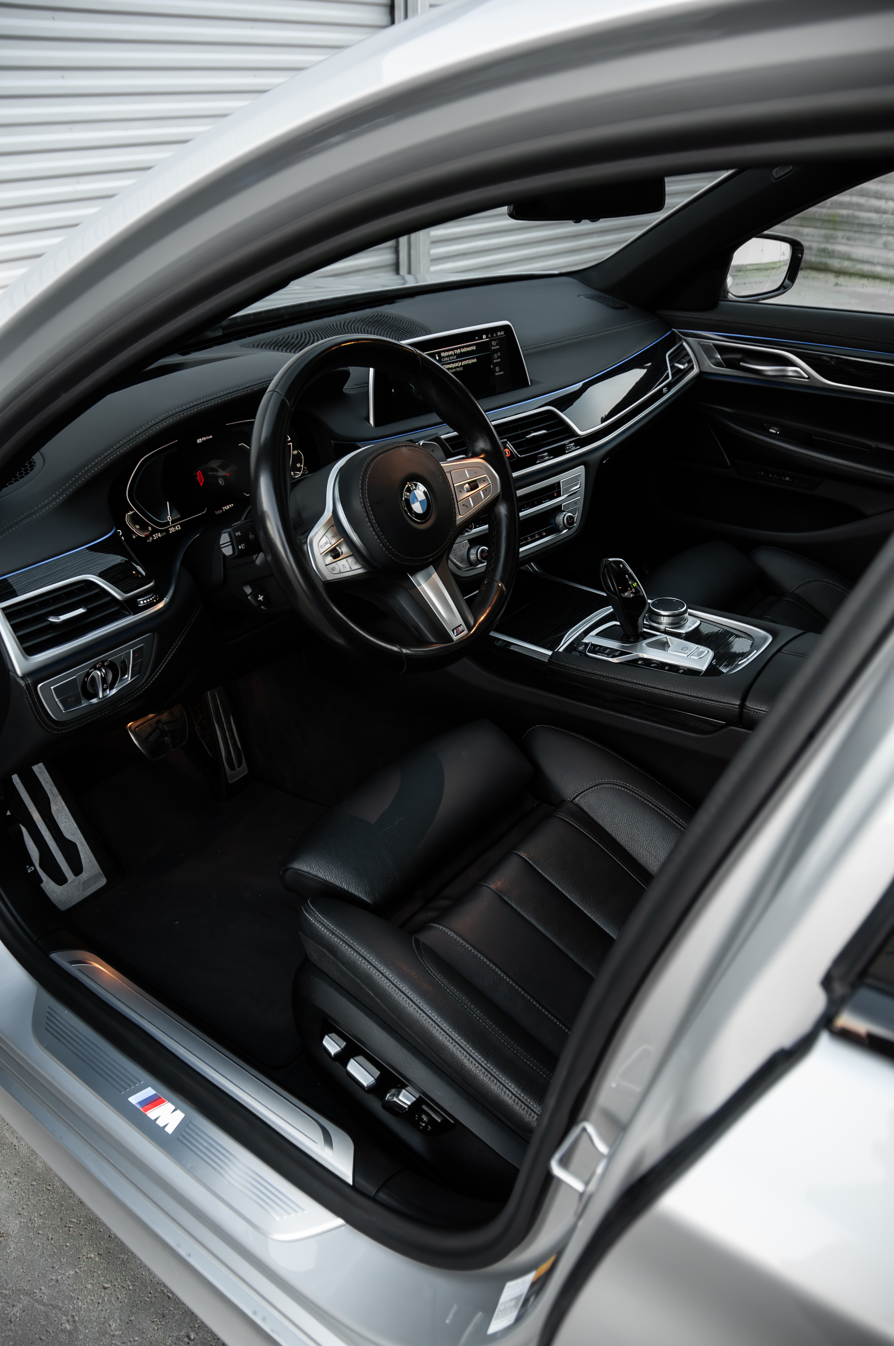 BMW 745e xDrive 2021 – Hybrydowa limuzyna klasy 7