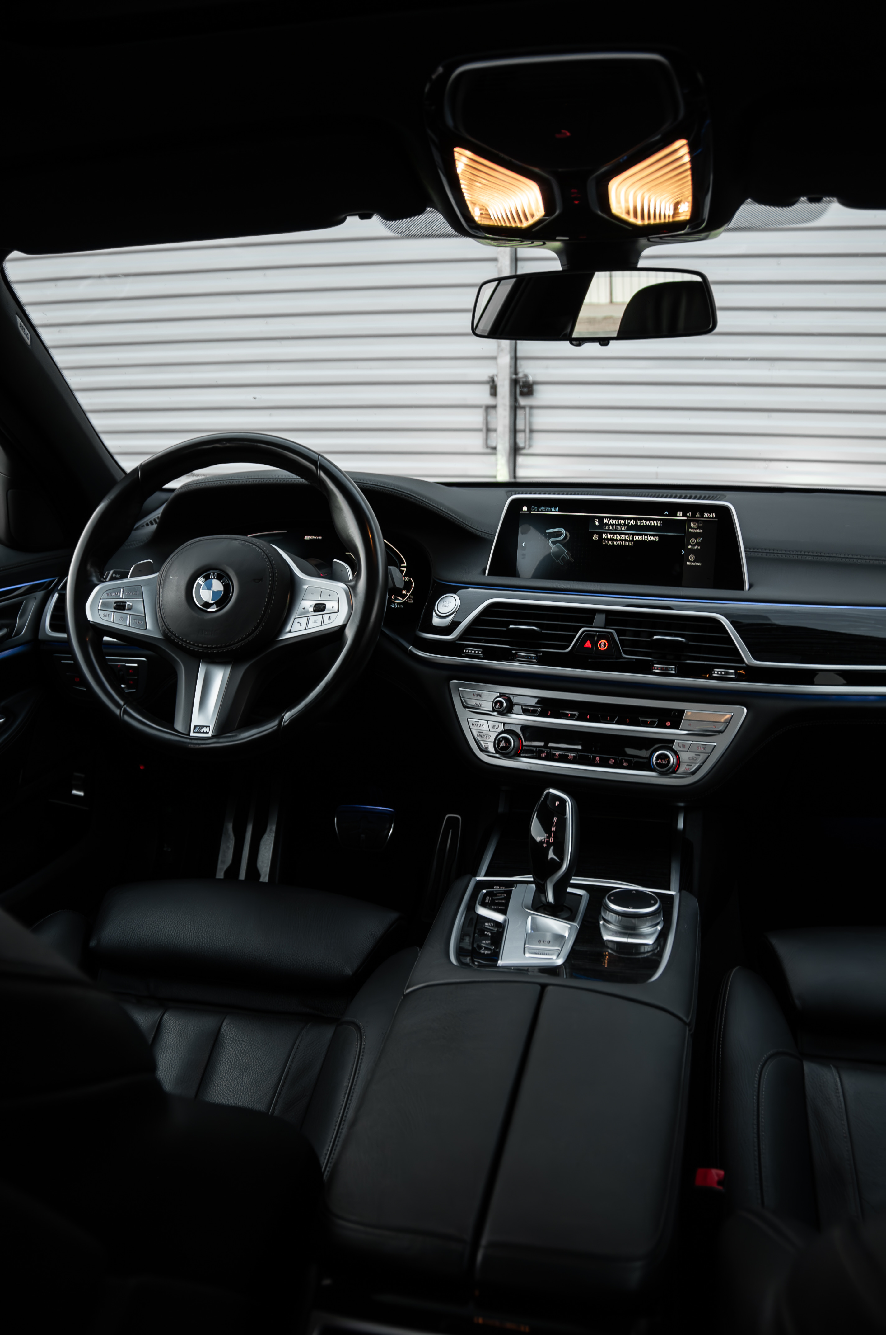 BMW 745e xDrive 2021 – Hybrydowa limuzyna klasy 7