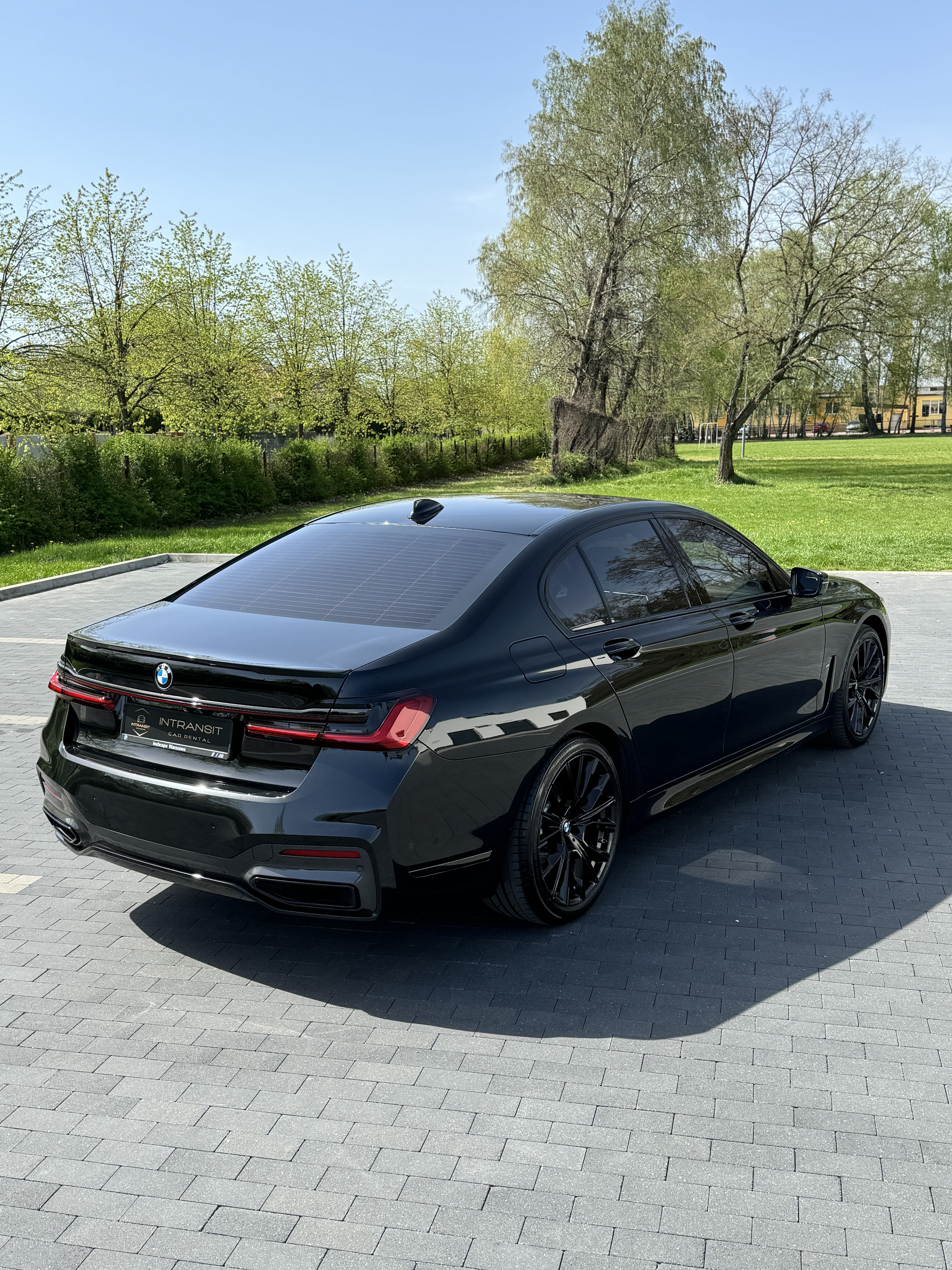 BMW 750d xDrive 2020 – Diesel o mocy 400 KM