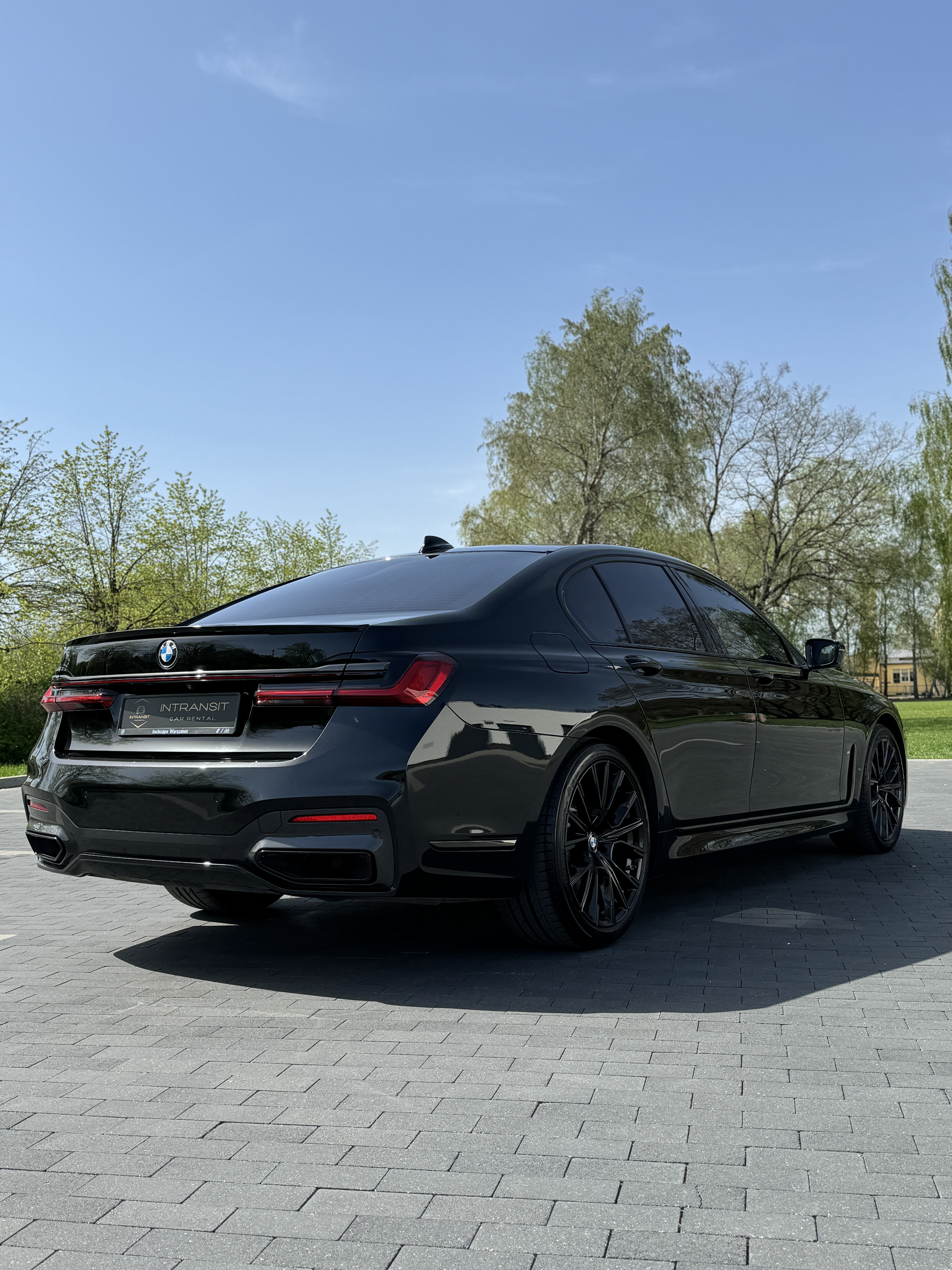 BMW 750d xDrive 2020 – Diesel o mocy 400 KM