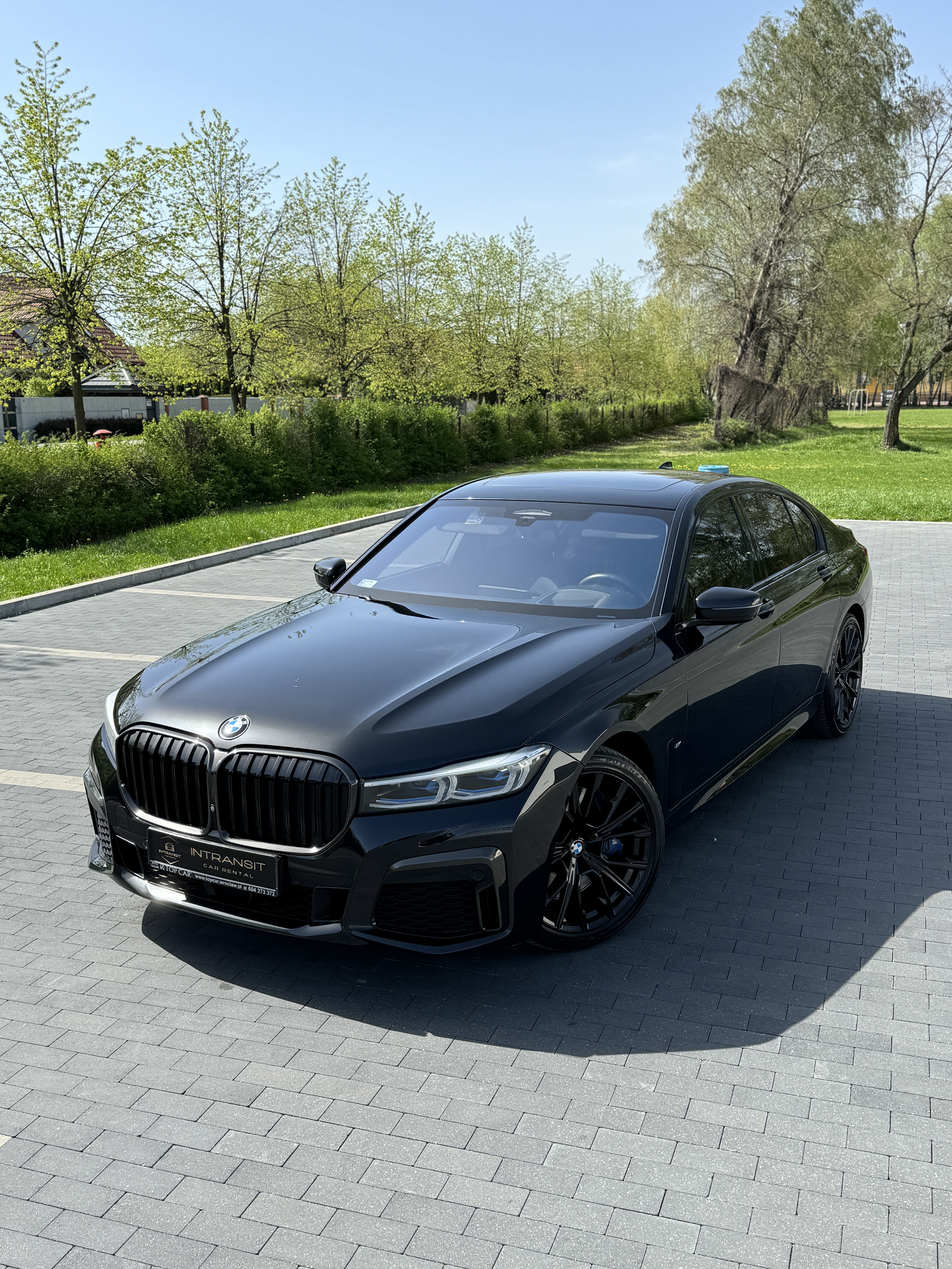 BMW 750d xDrive 2020 – Diesel o mocy 400 KM