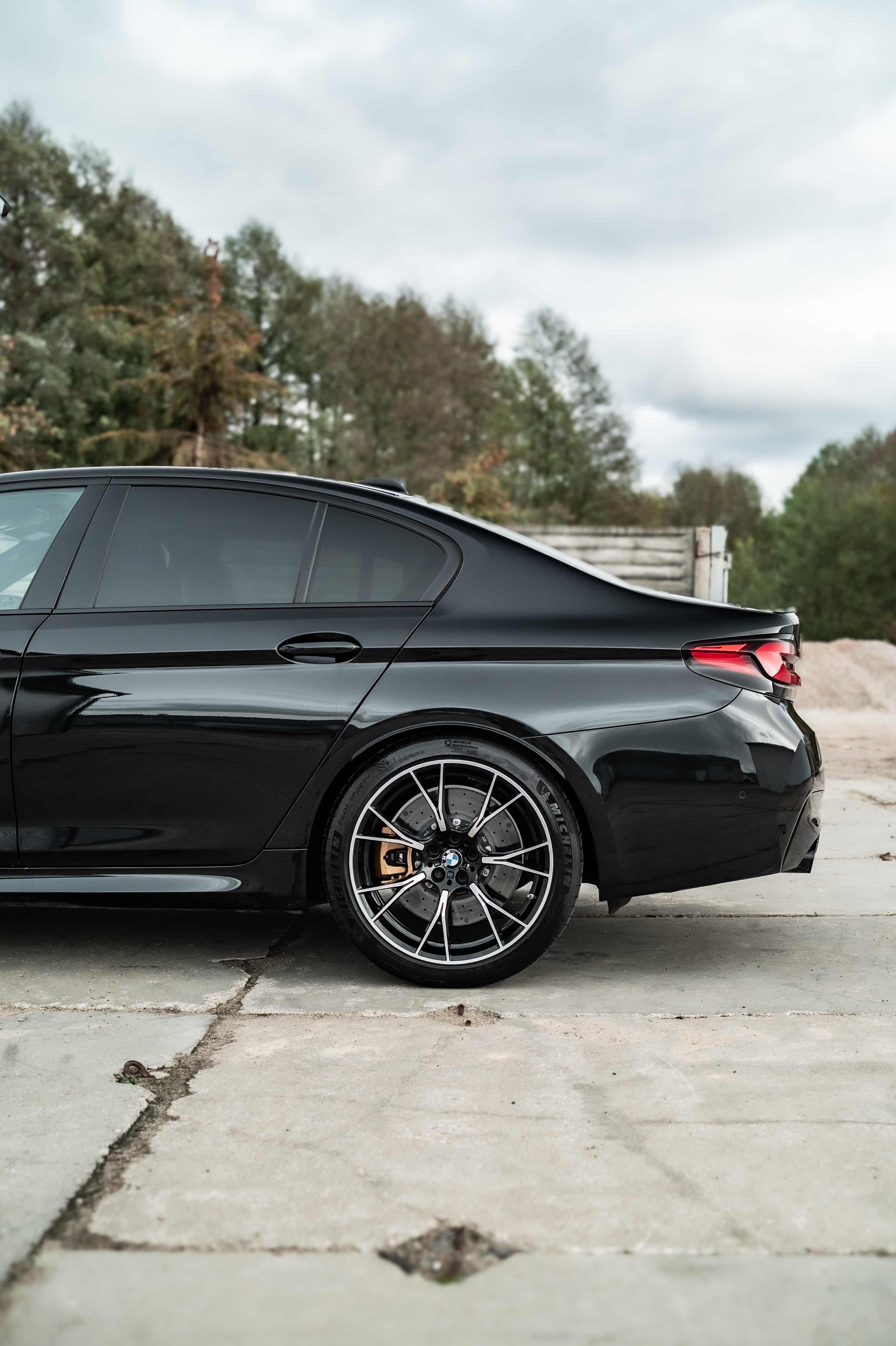 BMW M5 Competition – 625 KM, xDrive, ceramika (Lift)