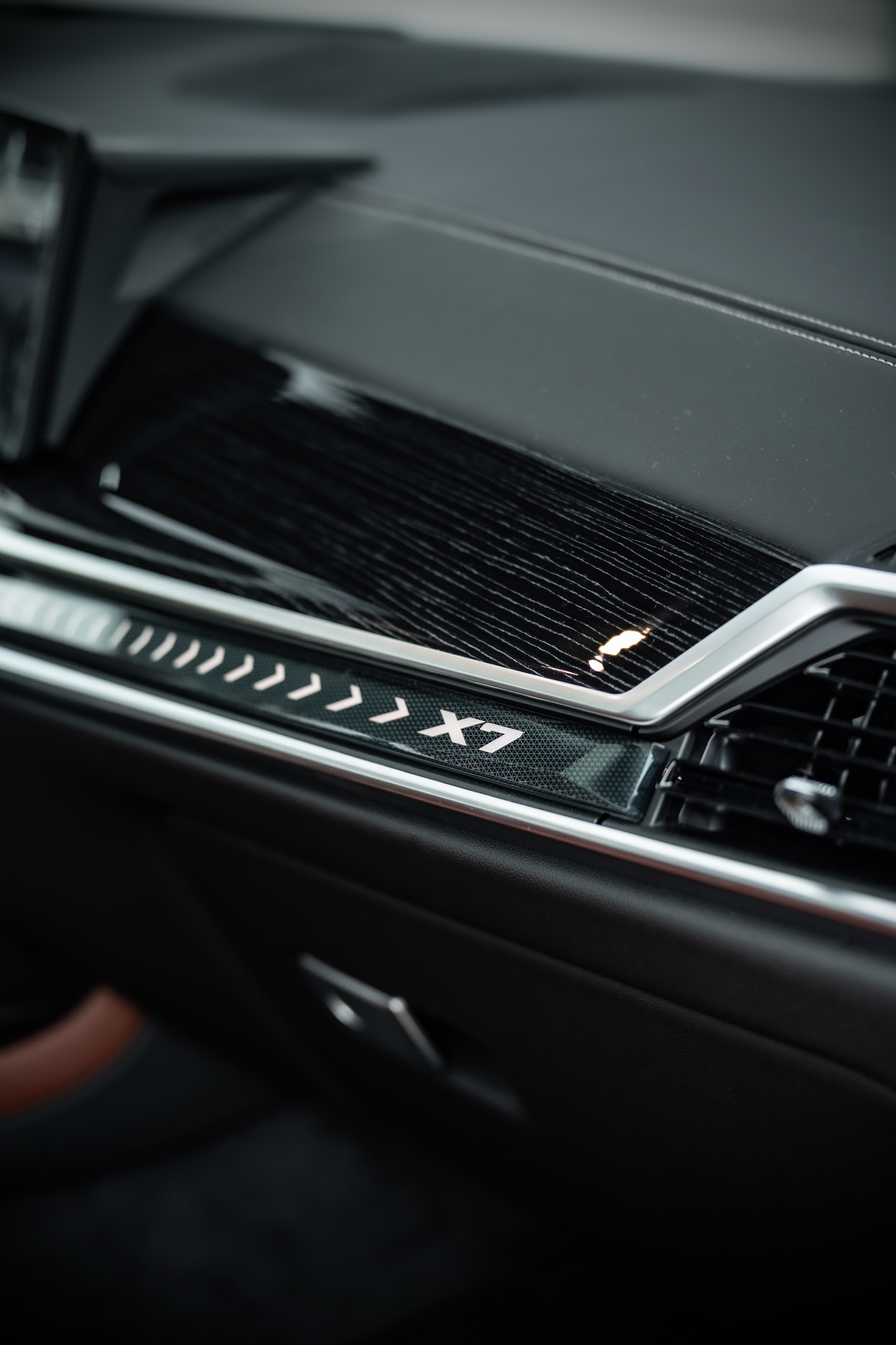 BMW X7 740d xDrive 2025 – 350 KM, 720 Nm i 7 miejsc