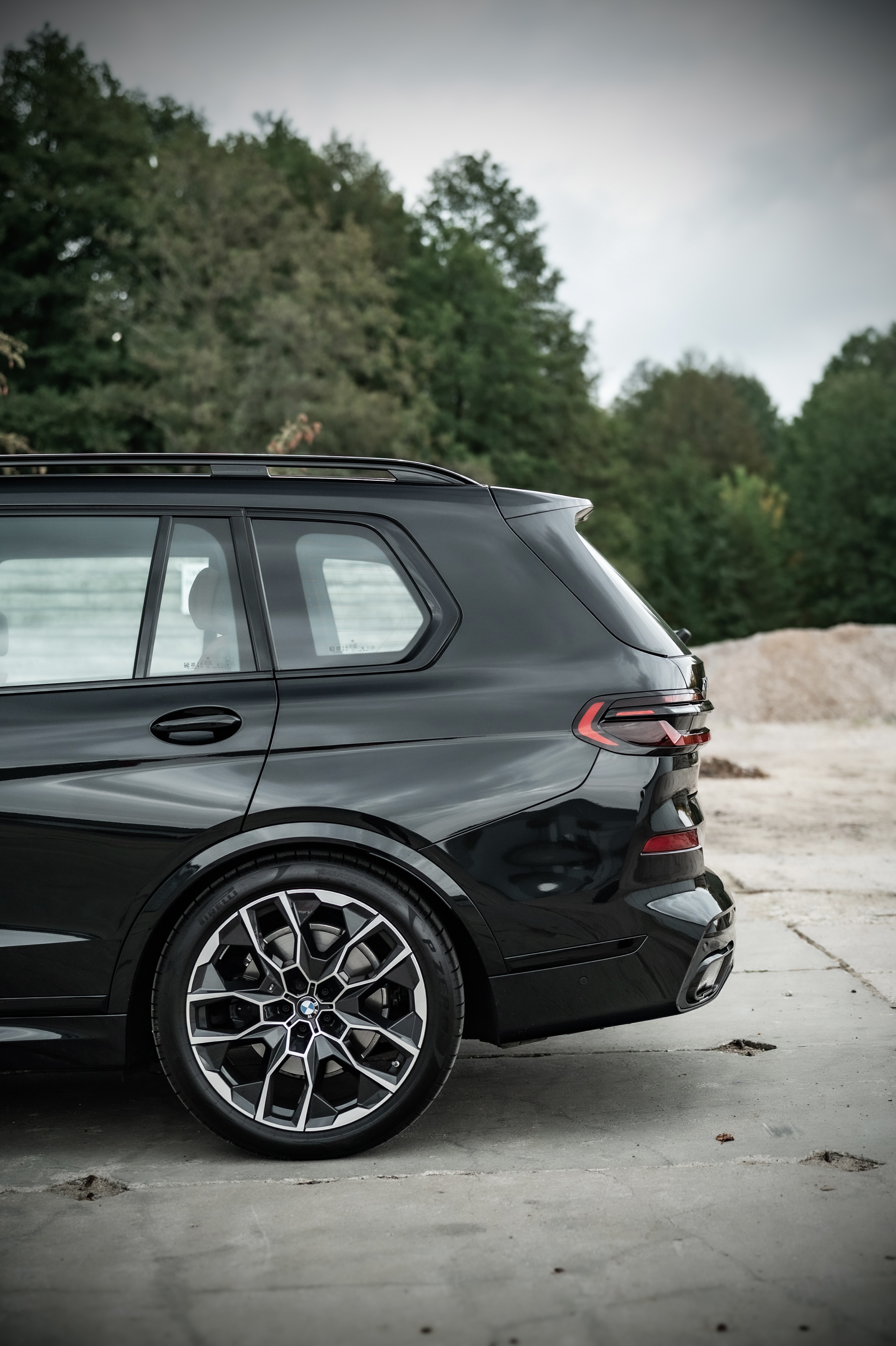 BMW X7 740d xDrive 2025 – 350 KM, 720 Nm i 7 miejsc