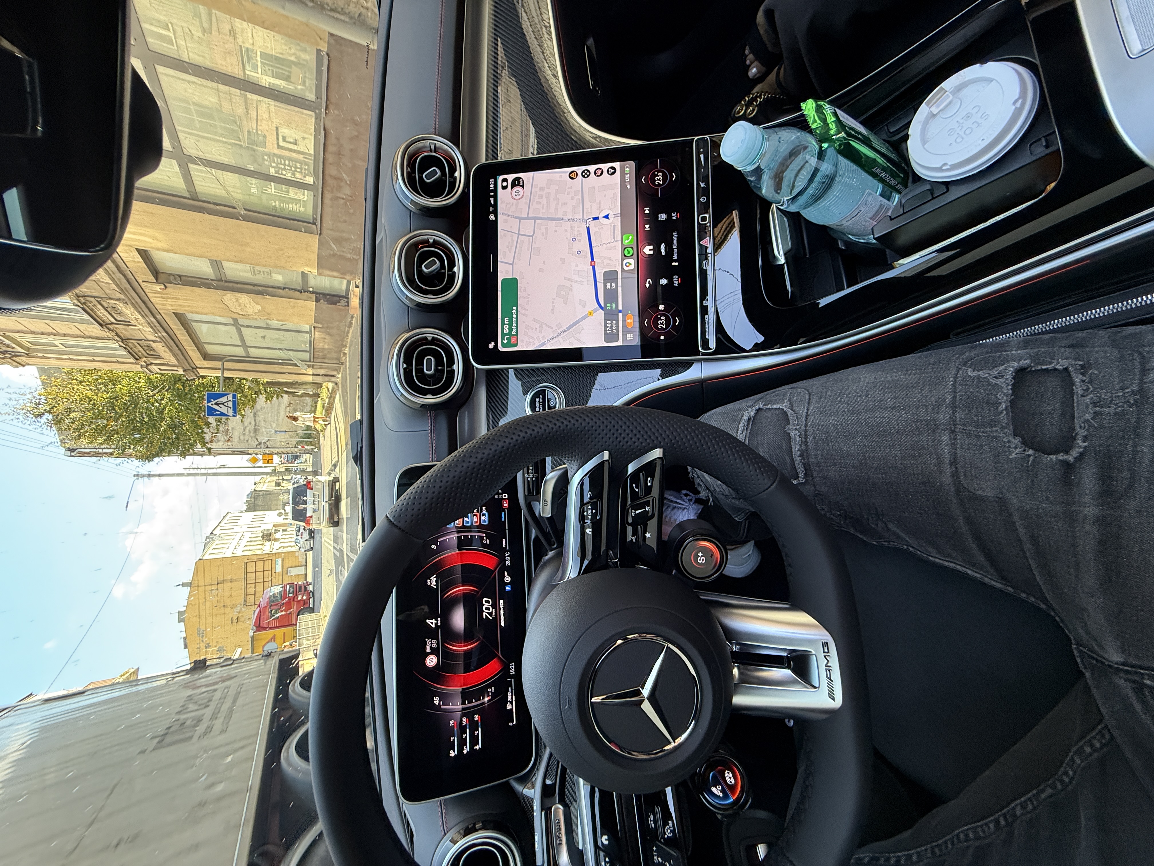 Mercedes-AMG CLE53 2025 – Nowa era sportowego coupé
