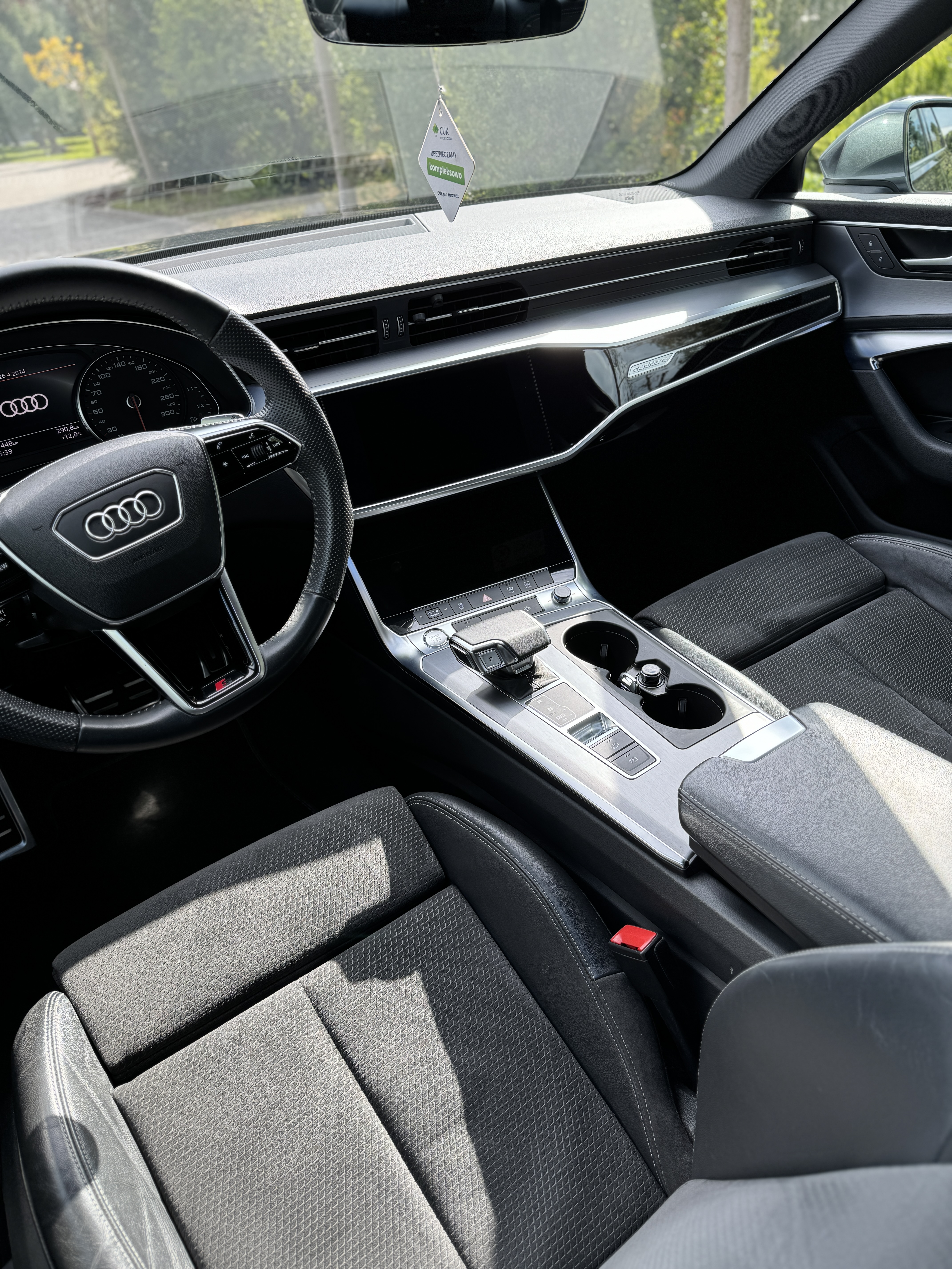 Audi A6 2019 – Nowoczesny sedan, który robi wrażenie