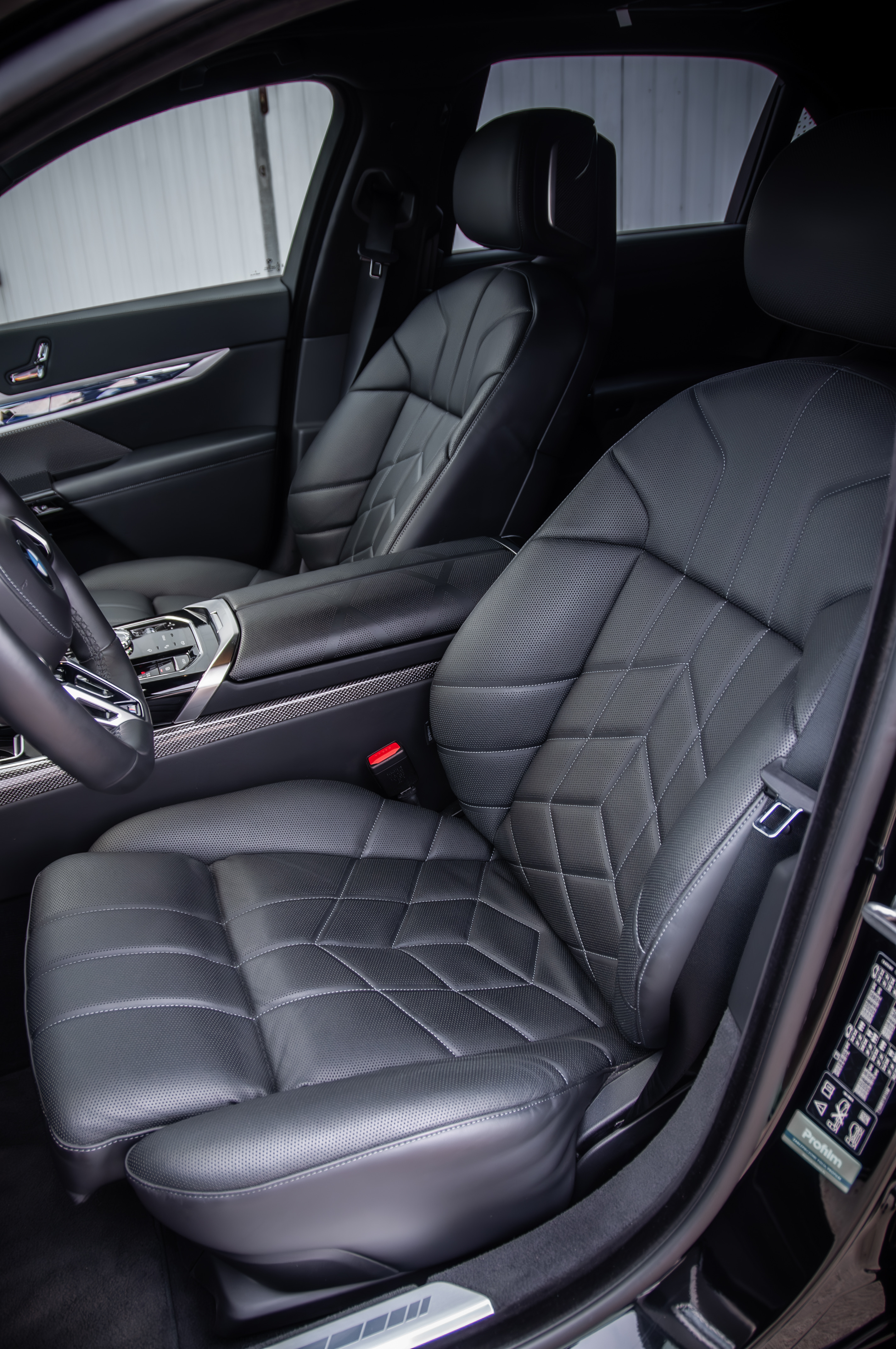 BMW 740d xDrive 2023 – Luksusowa limuzyna z dieslem