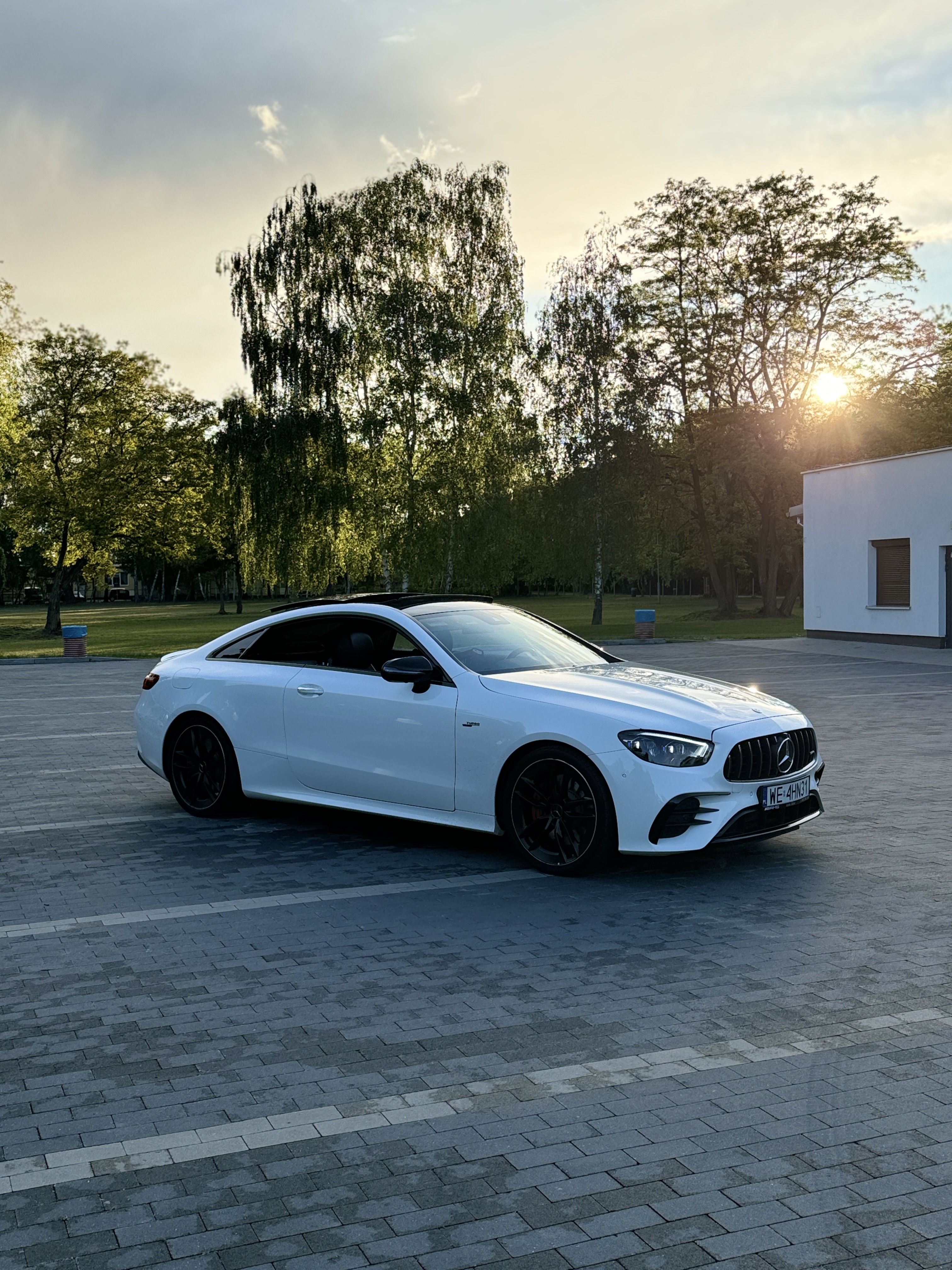 Mercedes-AMG E53 Coupé 2021 – 435 KM i styl bez kompromisów