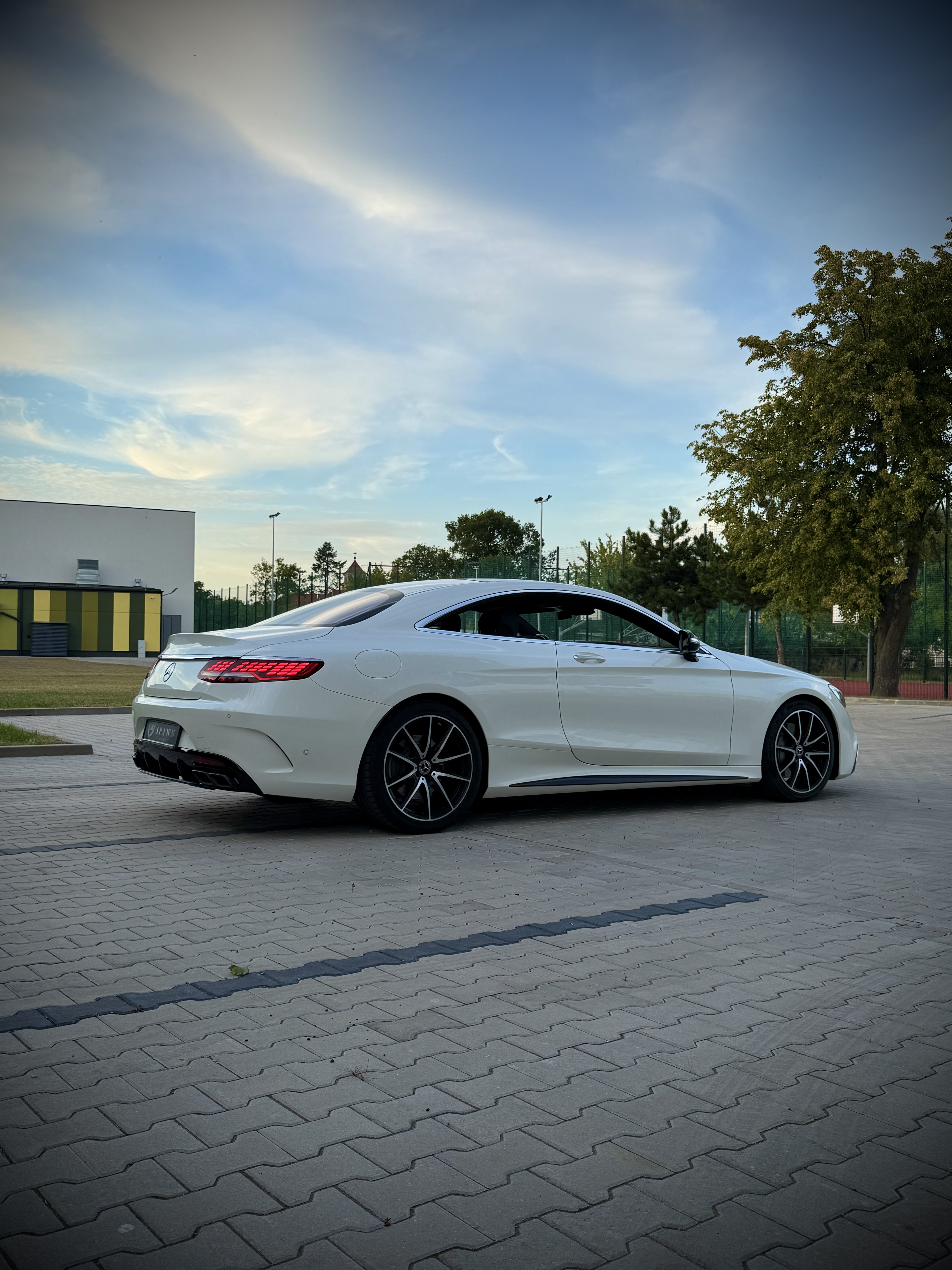 Mercedes-AMG E53 Coupé 2021 – 435 KM i styl bez kompromisów