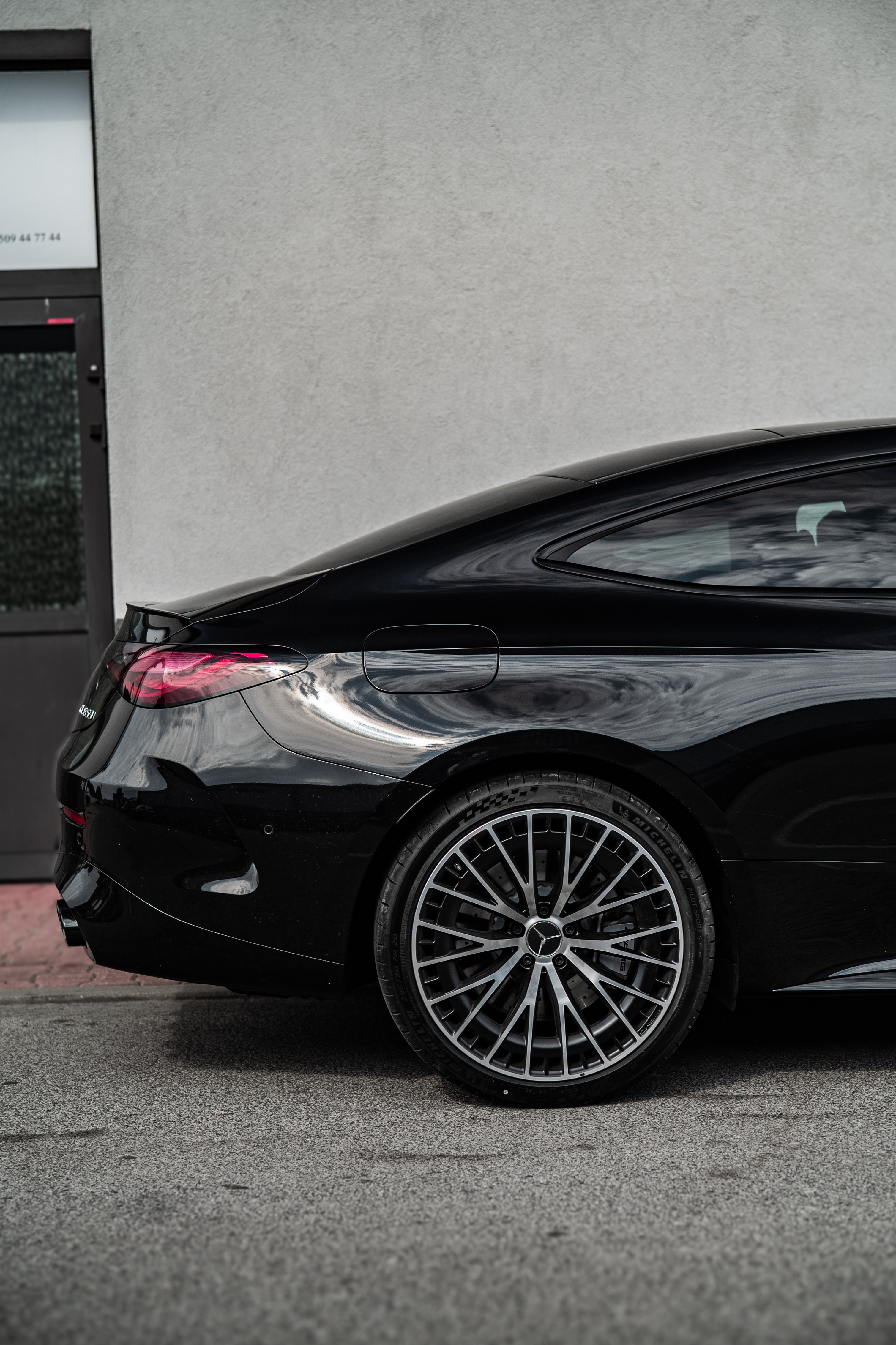 Mercedes-AMG CLE53 2025 – Nowa era sportowego coupé
