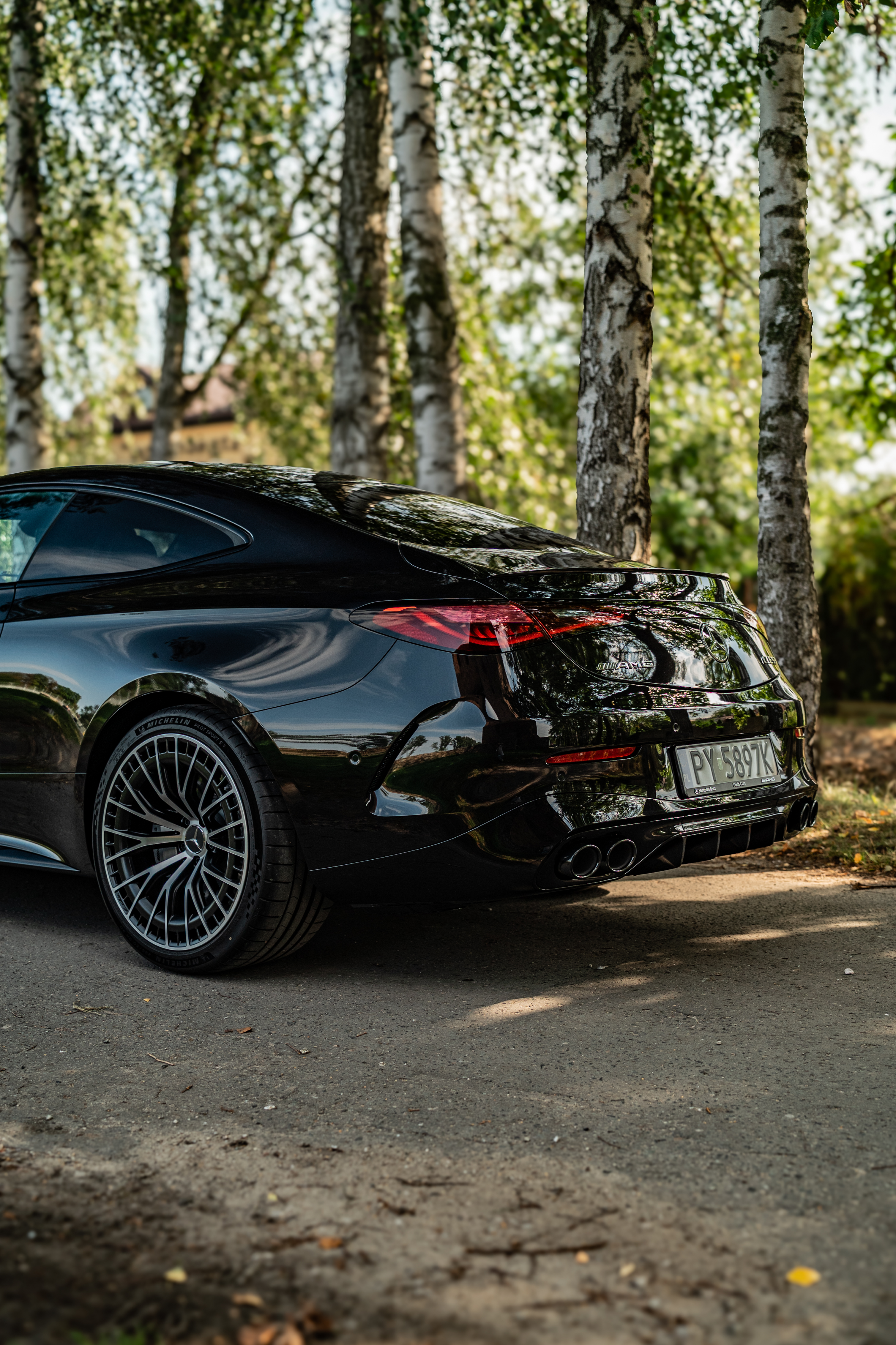 Mercedes-AMG CLE53 2025 – Nowa era sportowego coupé
