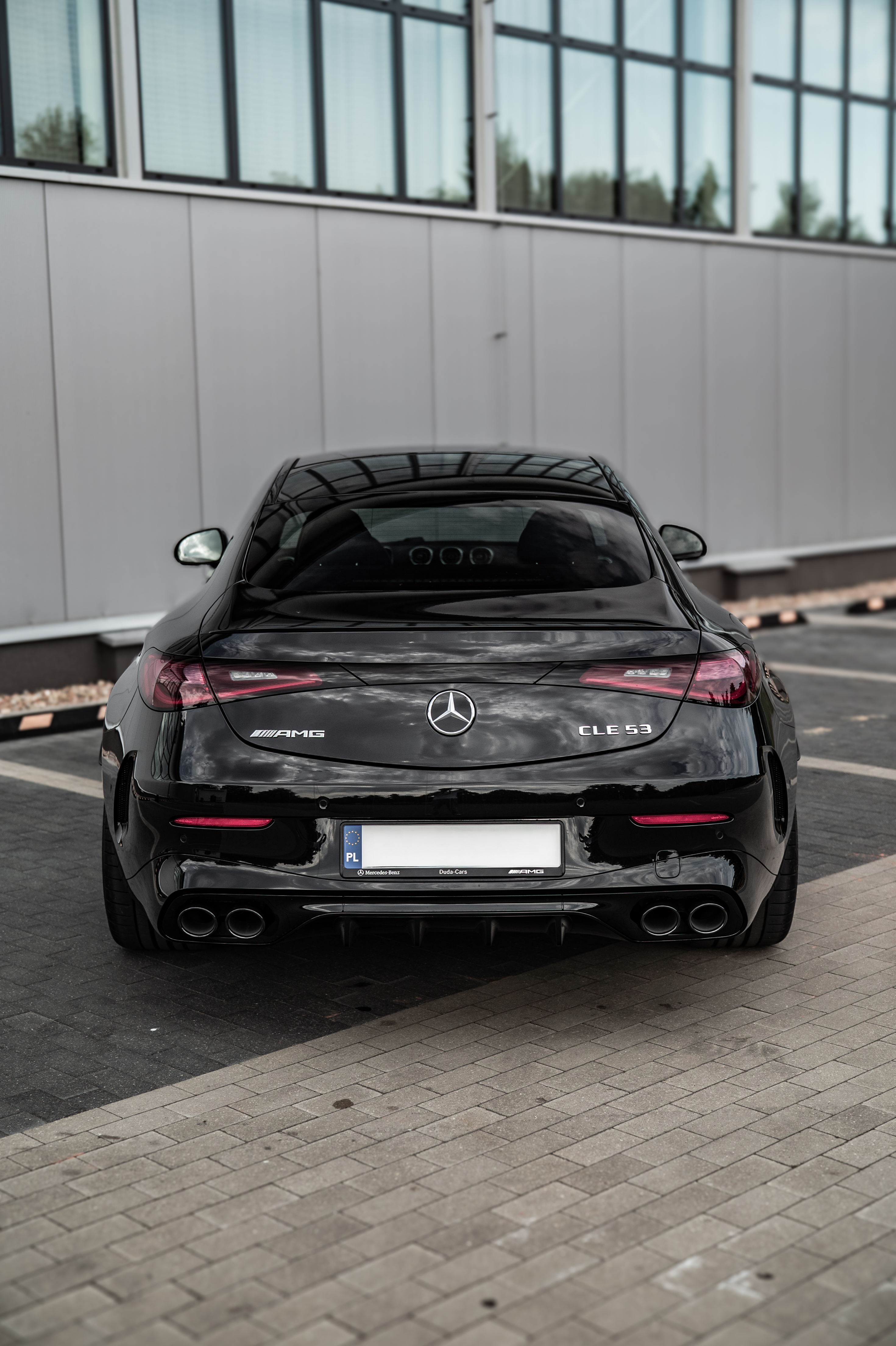 Mercedes-AMG CLE53 2025 – Nowa era sportowego coupé