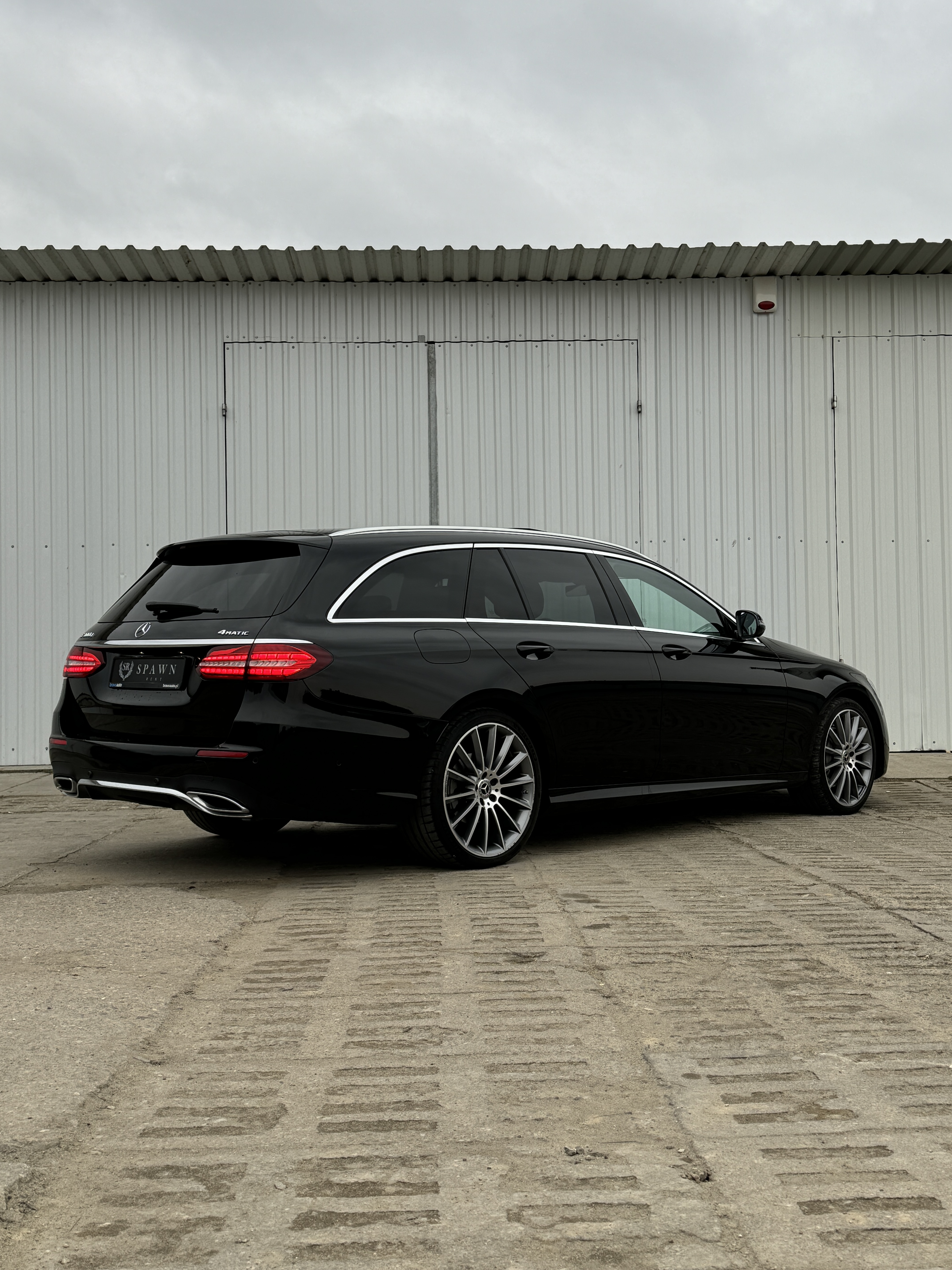 Mercedes E300d 2022 – 265 KM i dojrzały lifting