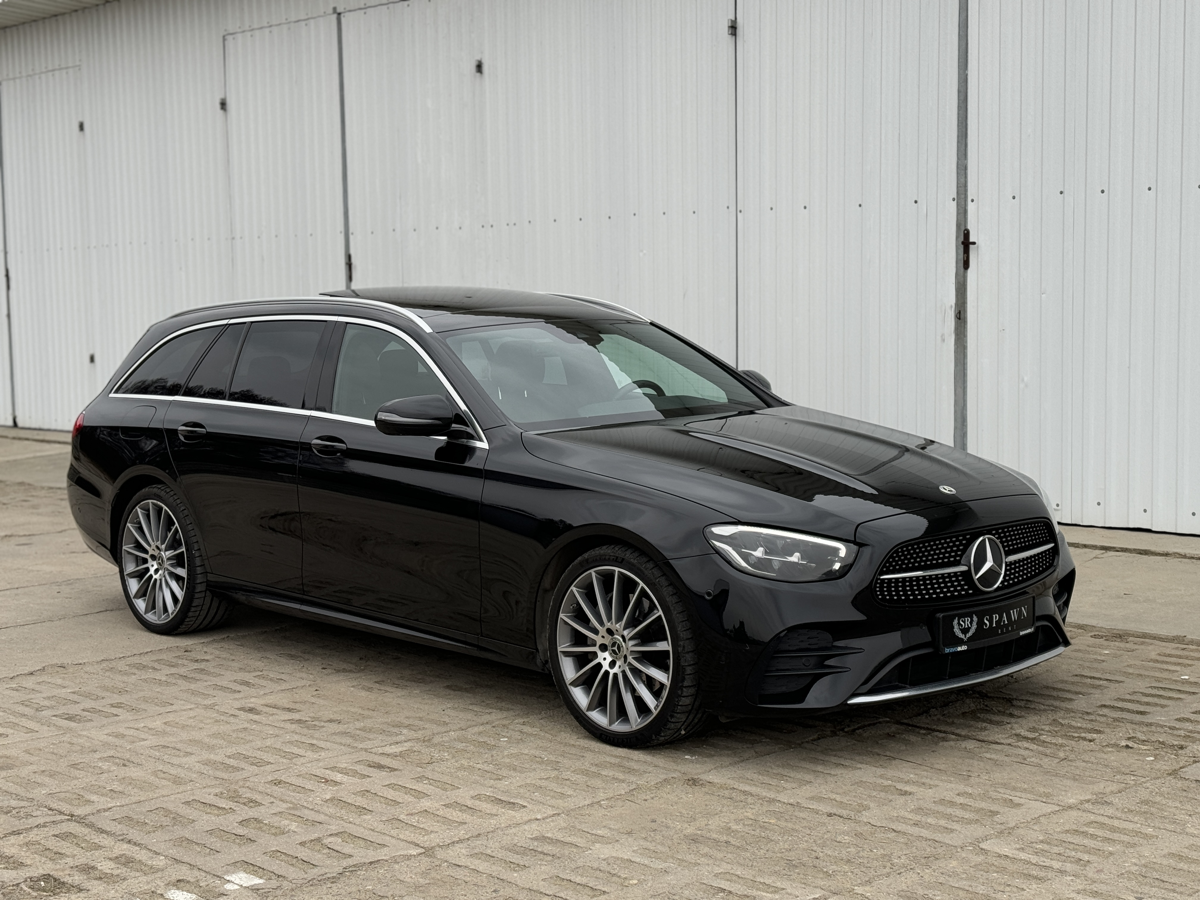 Mercedes E300d 2022 – 265 KM i dojrzały lifting
